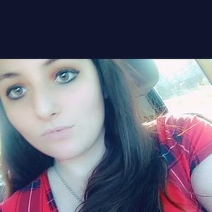 Meet your Posher, Michaela